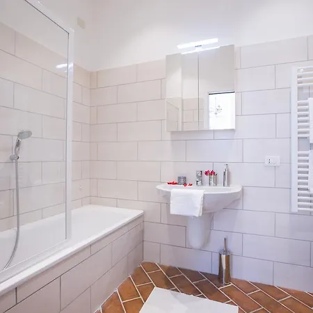 Apartment Larius Balcone Carate Urio